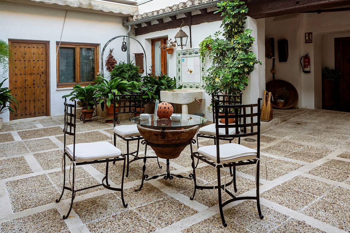 Fireplace and Patio Trends: 7 Proven Tips to Avoid Costly Mistakes